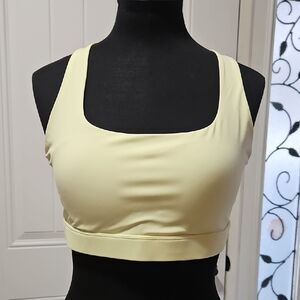 Glowmode Yellow Wireless Square Neck Medium Support Sports Bra L NWOT